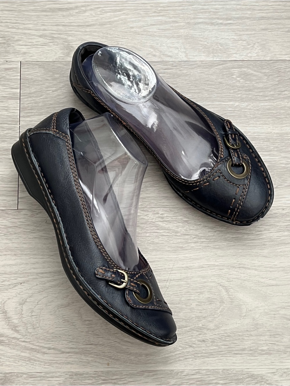 Clarks Bendables Artisan Navy Blue Leather Mary Jane Flats 9.5M